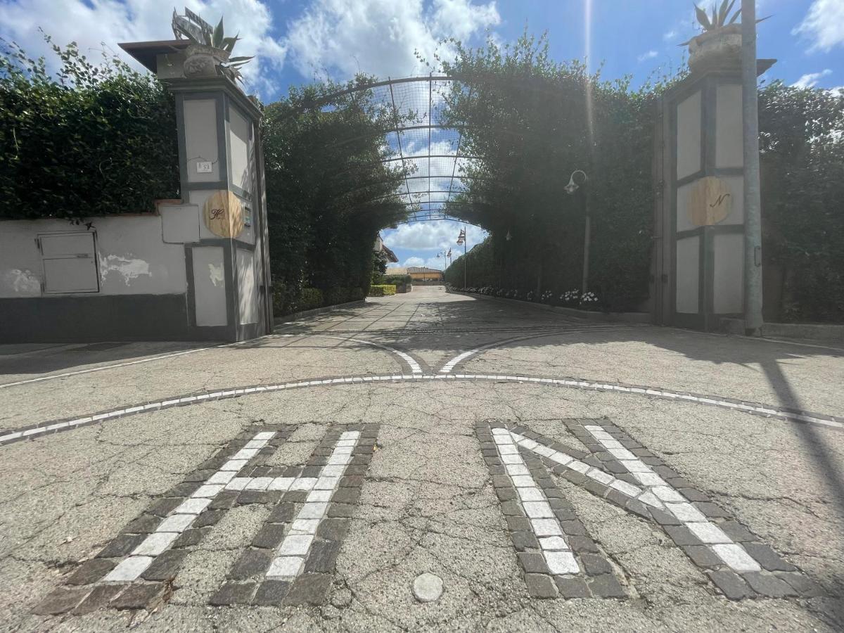 Ninfa Hotel 夸利亚诺 外观 照片