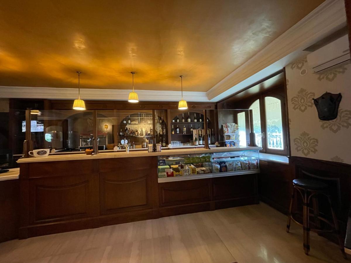 Ninfa Hotel 夸利亚诺 外观 照片