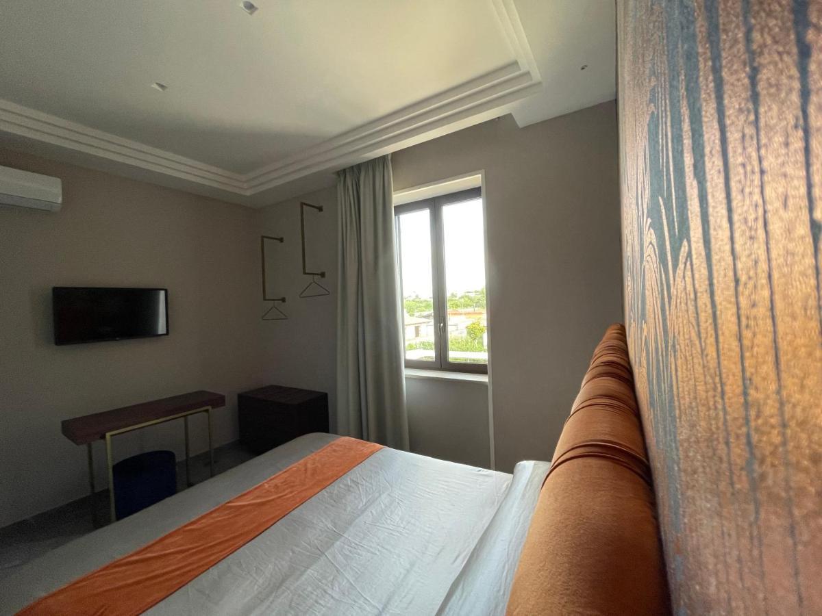 Ninfa Hotel 夸利亚诺 外观 照片