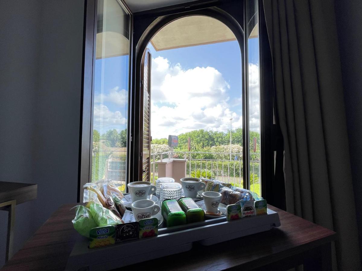 Ninfa Hotel 夸利亚诺 外观 照片